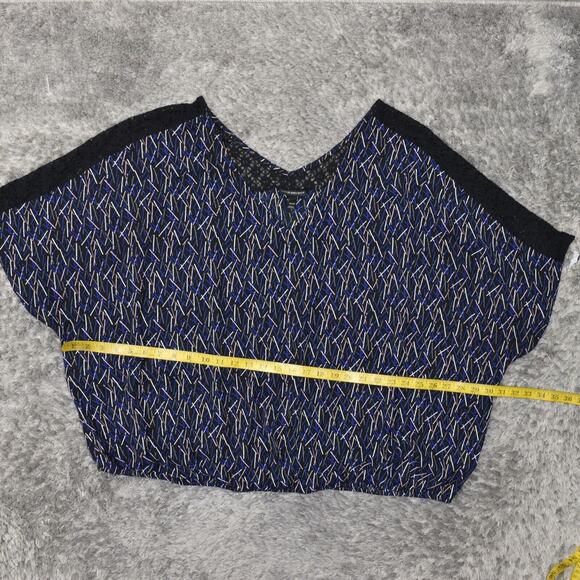 Lane Bryant Women's Plus Size 22/24 Blouse Top Short Sleeve Blue Geometric Polye - Picture 7 of 8